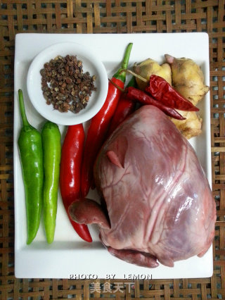 Heart-to-heart ~~ Wild Stir-fried Pork Heart with Wild Wild Flavor recipe