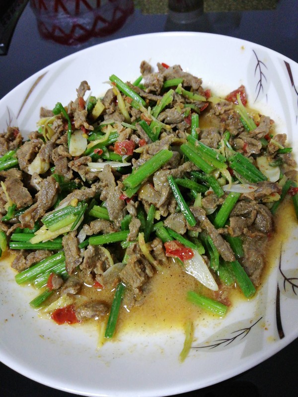 Celery Stir-fried Beef recipe