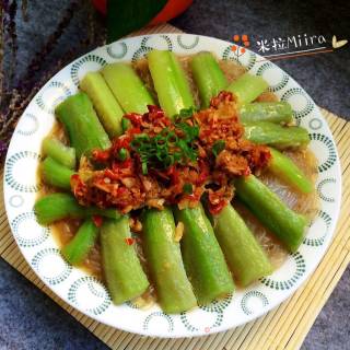 Steamed Loofah with Chopped Pepper and Garlic recipe