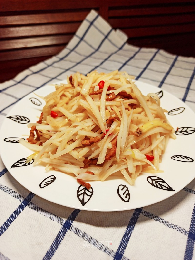 Stir-fried Pork with Lotus Root