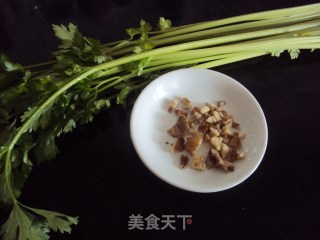 Walnuts Mixed with Parsley recipe