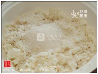 Coconut Yam Cake: Small Fresh and Beautiful recipe