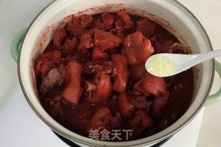 Braised Pig's Trotters with Red Glutinous Rice recipe