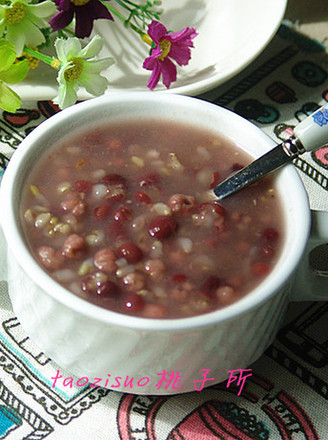 Brown Rice and Coix Seed and Red Bean Soup