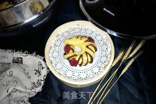 Golden Sunshine Bean Paste Wreath recipe