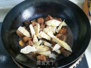 Braised Pork Ribs with Spring Bamboo Shoots recipe