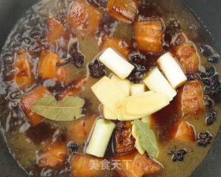Home-style Cooking of Braised Pork recipe