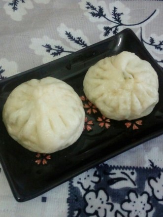 Steamed Buns with Leek Stuffing