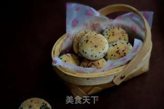 [yogurt and Black Sesame Mochi Bread] A Zero-difficulty Snack that Won’t Fail recipe