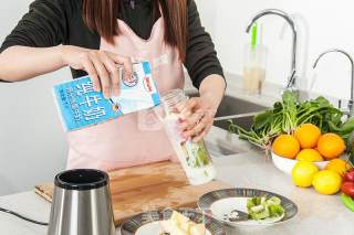 (early Summer Health Drink) Kiwi and Apple Mixed Juice recipe