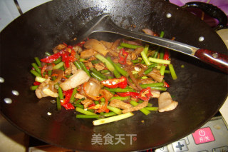 Stir-fried Pork with Garlic Moss recipe