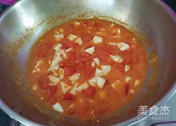 Braised Tomato with Crab Yolk Tofu recipe