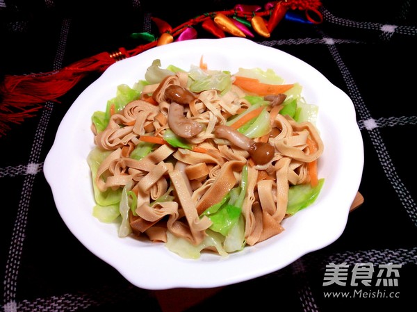 Stir-fried Dried Tofu with Cabbage recipe