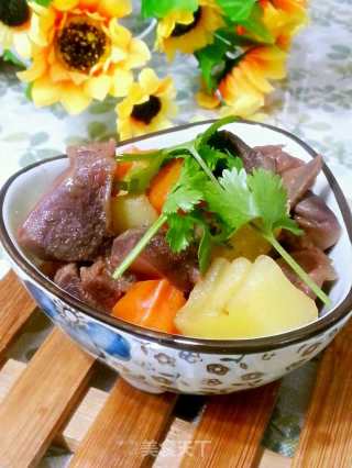 Roasted Duck Gizzards with Carrots and Potatoes recipe