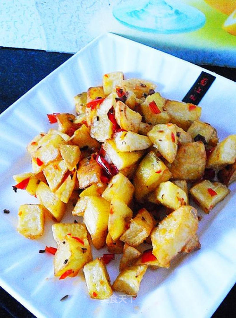 【chopped Peppers and Stir-fried Potatoes】 recipe
