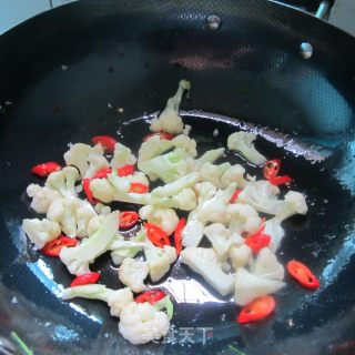 Stir-fried Cauliflower with Sausage recipe