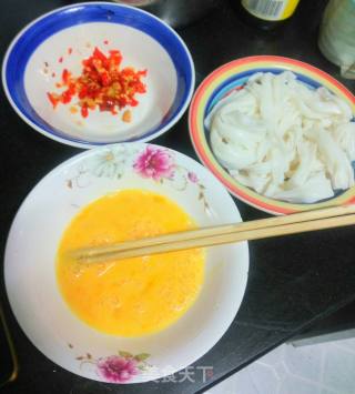 Fried Hor Fun with Egg recipe