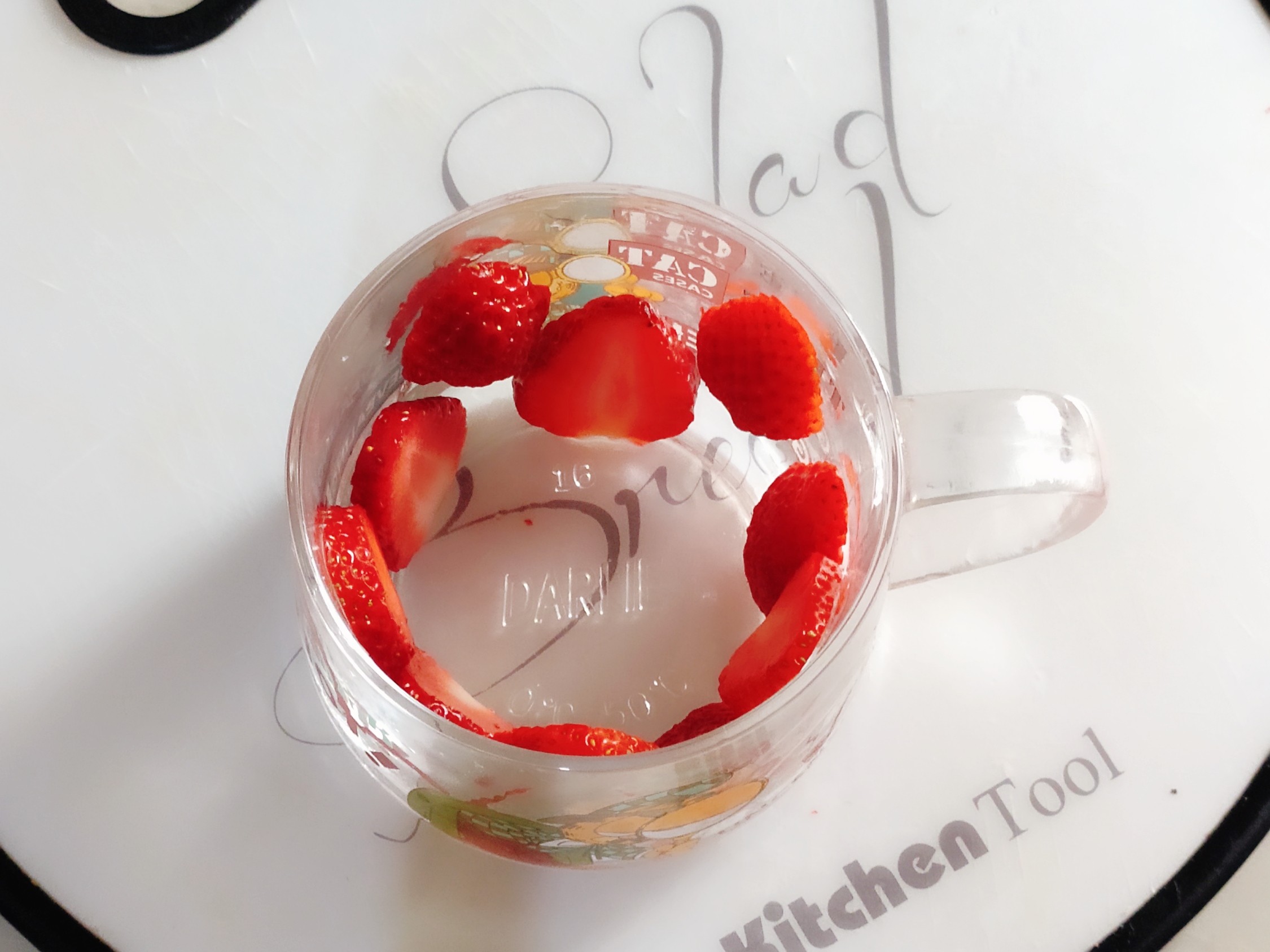 Beautiful and Delicious Strawberry Jelly recipe