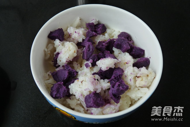 Milk Purple Potato Rice Ball recipe