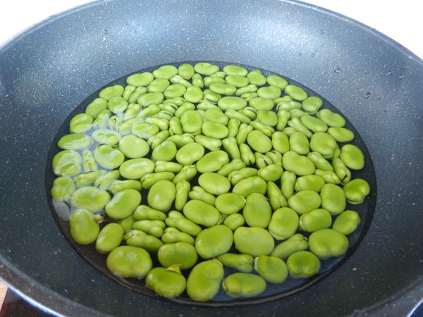 Spicy Broad Beans recipe