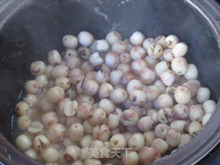 Kumquat Lotus Seed Paste Mooncakes recipe