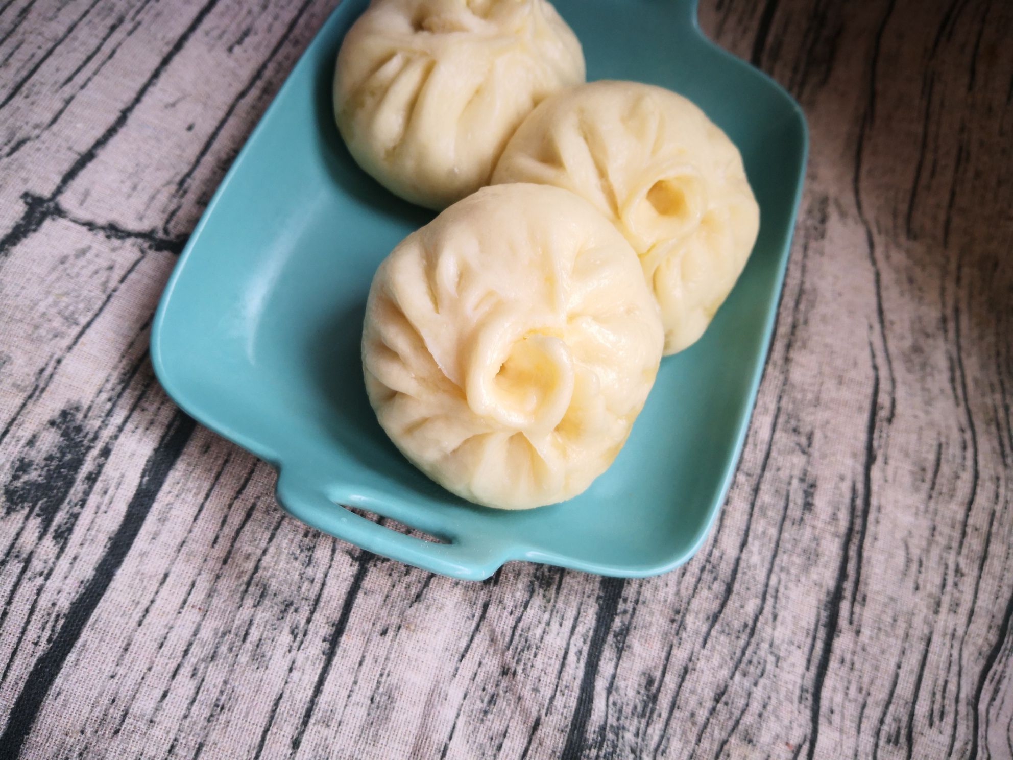 Celery Buns with Fungus recipe