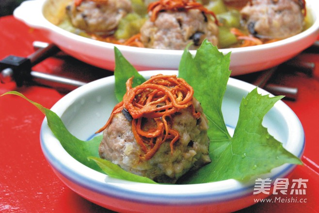 Steamed Shiitake Mushroom Lion's Head with Cordyceps Flower recipe