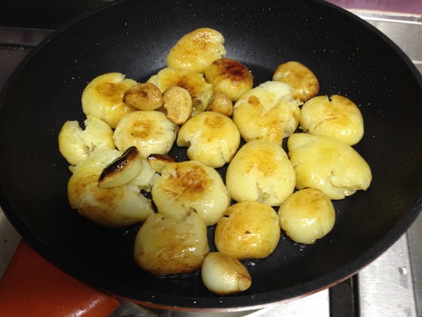 Fried Baby Potatoes with Salt and Pepper Cumin recipe