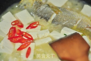 Yellow Croaker Braised Tofu recipe