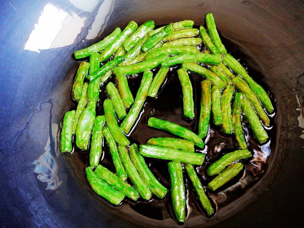 Stir-fried Eggplant and Beans recipe