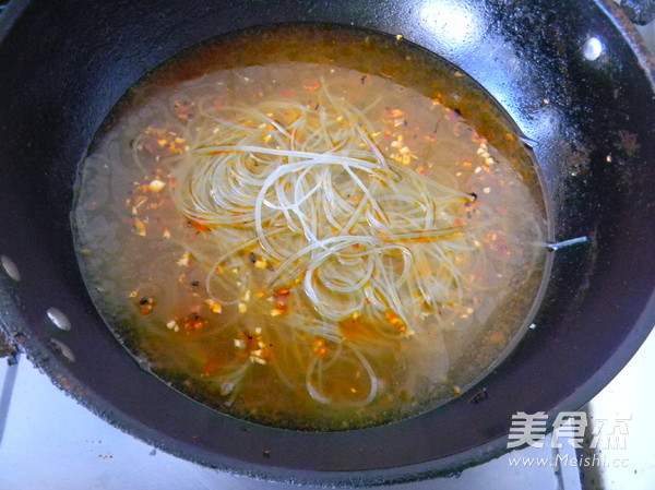 Homemade Hot and Sour Noodles recipe