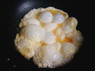 Scrambled Eggs with Matsutake recipe