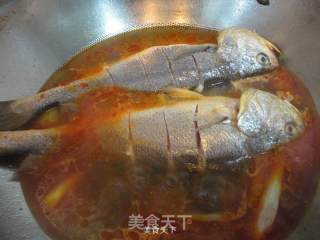 Home-style Stewed Yellow Croaker recipe