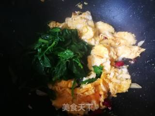 #团圆饭#scrambled Eggs with Spinach recipe