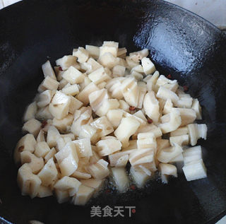 Kuaishou Vegetarian Dishes-dry Stir-fried Hot and Sour Lotus Roots recipe