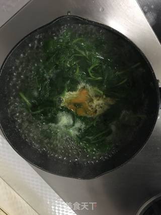 Chrysanthemum Leaf Egg Soup recipe