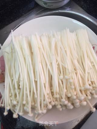 Roasted Enoki Mushrooms with Garlic recipe