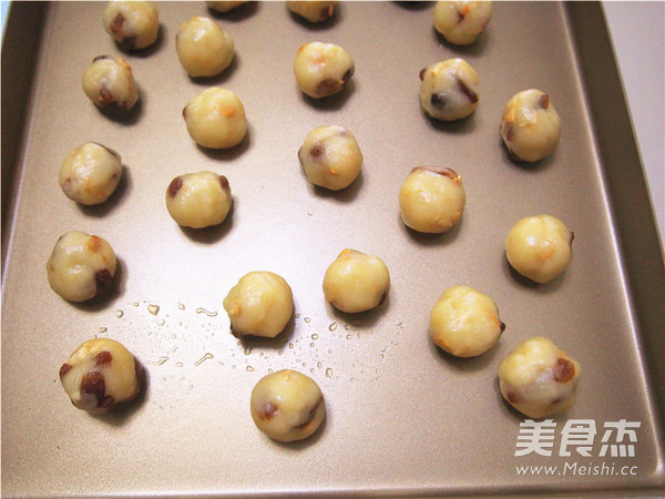 Cashew Grape Ball recipe
