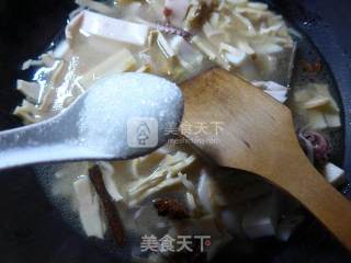 Braised Cuttlefish with Bamboo Shoots recipe