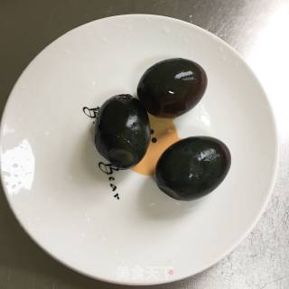 Chopped Pepper Preserved Egg recipe