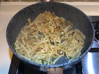 Stir-fried Carrot Shreds recipe