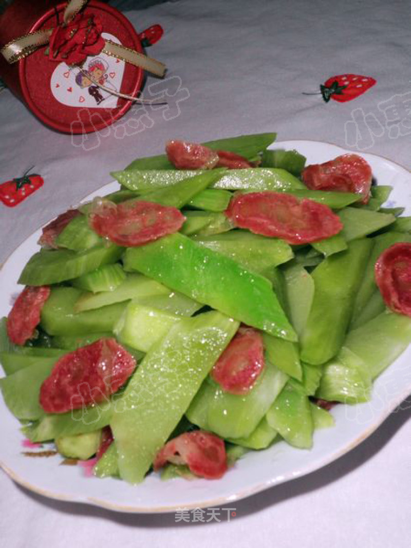 The Nineteenth Nian Cai is Delicious If You Don't Eat It-fried Sausage with Lettuce recipe