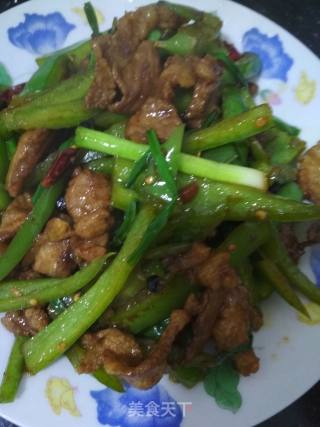 Fried Pork with Chili recipe