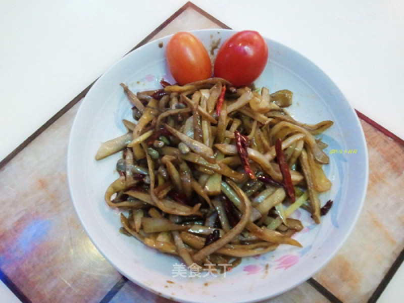 Stir-fried Sour Lentils with Hot Peppers recipe