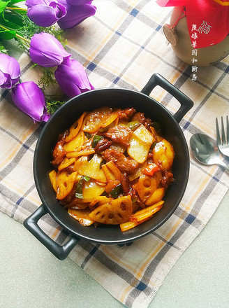 Fried Lotus Root Slices with Beef and Potatoes recipe