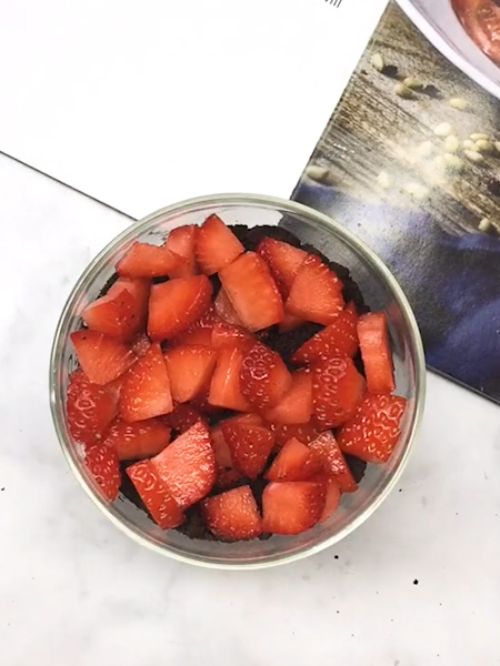 Oreo Strawberry Cup recipe