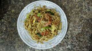 Stir-fried Noodles with Sauce recipe