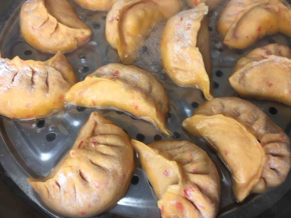 Beef and Tomato Steamed Dumplings recipe