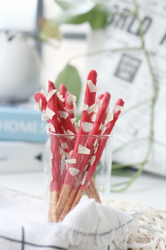 Sweet and Sour Strawberry Pocky Bar