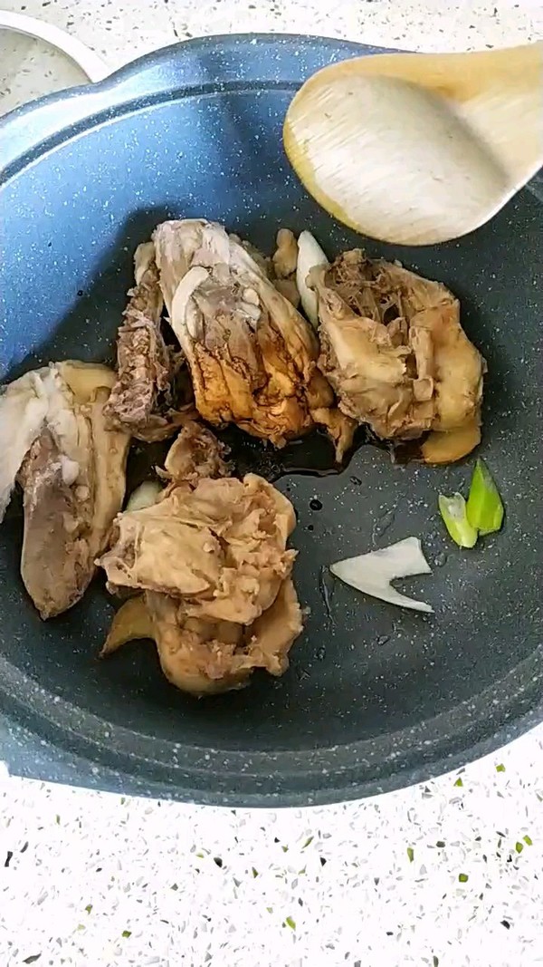 Skeleton Radish in Clay Pot recipe